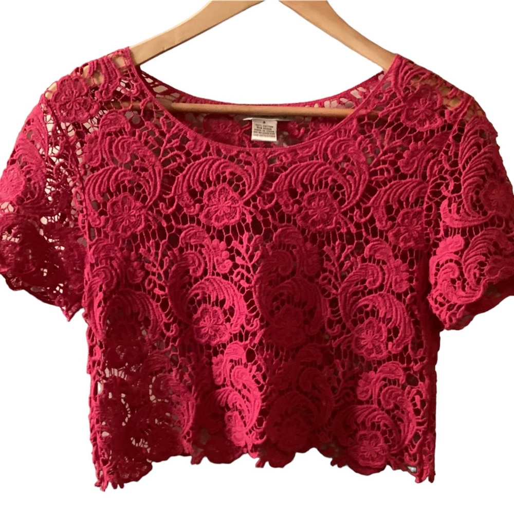 Demanding bright pink crocheted crop top, size small